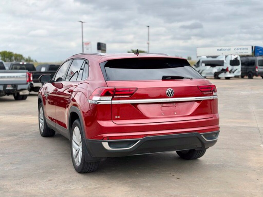 Used 2021 Volkswagen Atlas Cross Sport 2.0T SE w/Technology SUV