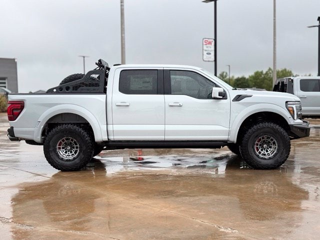 2026 Ford F-150 Raptor - Photo 9