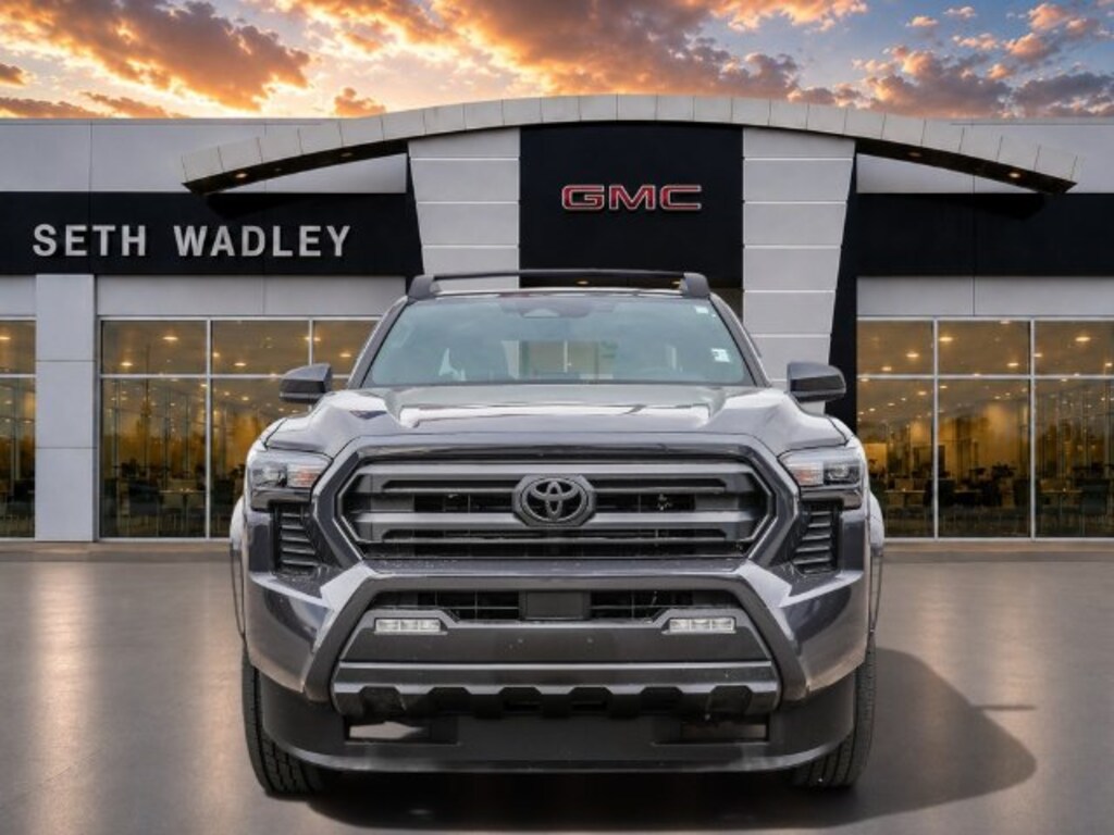 Used 2025 Toyota Tacoma SR5 Truck