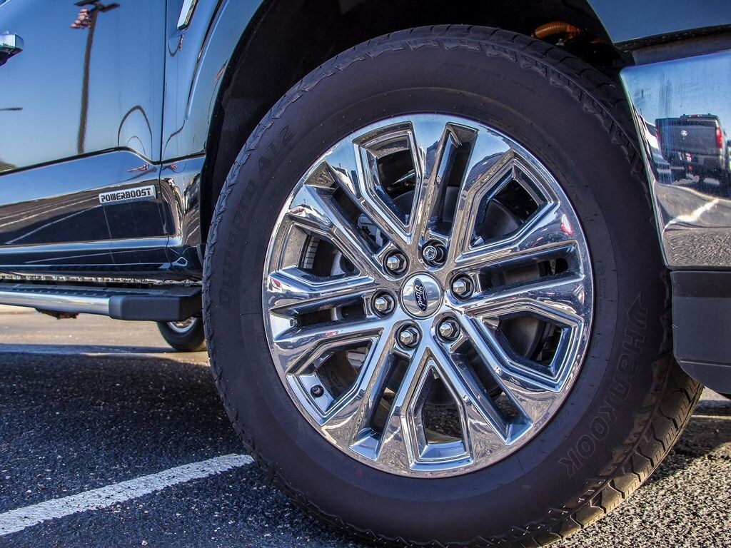 Used 2025 Ford F-150 Lariat Truck