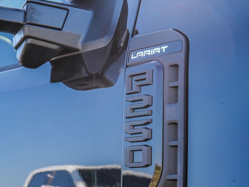2026 Ford F-250 Super Duty Lariat - Photo 13