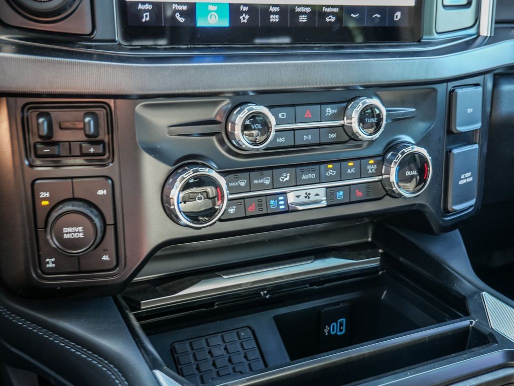 2026 Ford F-250 Super Duty Platinum - Photo 43