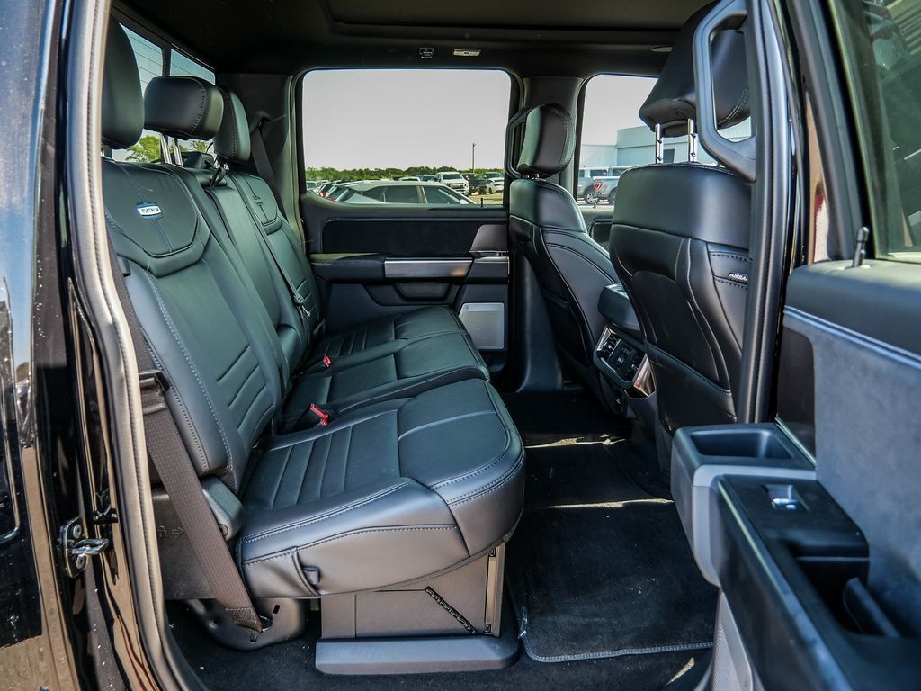2026 Ford F-250 Super Duty Platinum - Photo 24