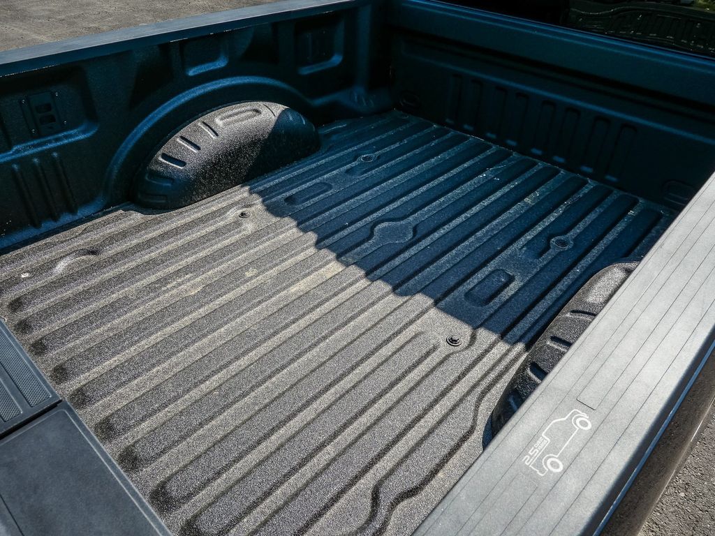 2026 Ford F-250 Super Duty Platinum - Photo 14