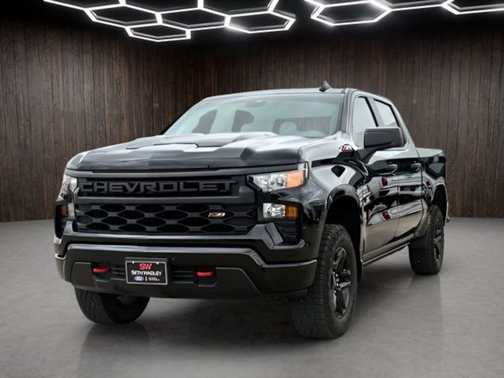 Used 2024 Chevrolet Silverado 1500 Custom Trail Boss Truck