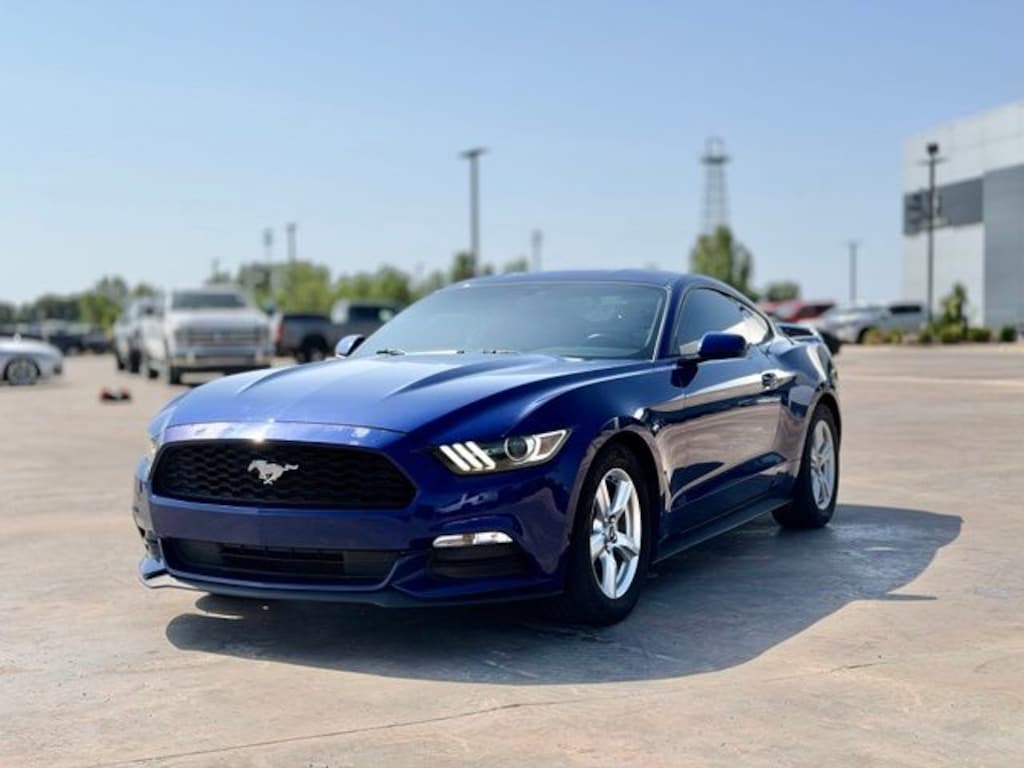 Used 2016 Ford Mustang V6 Coupe