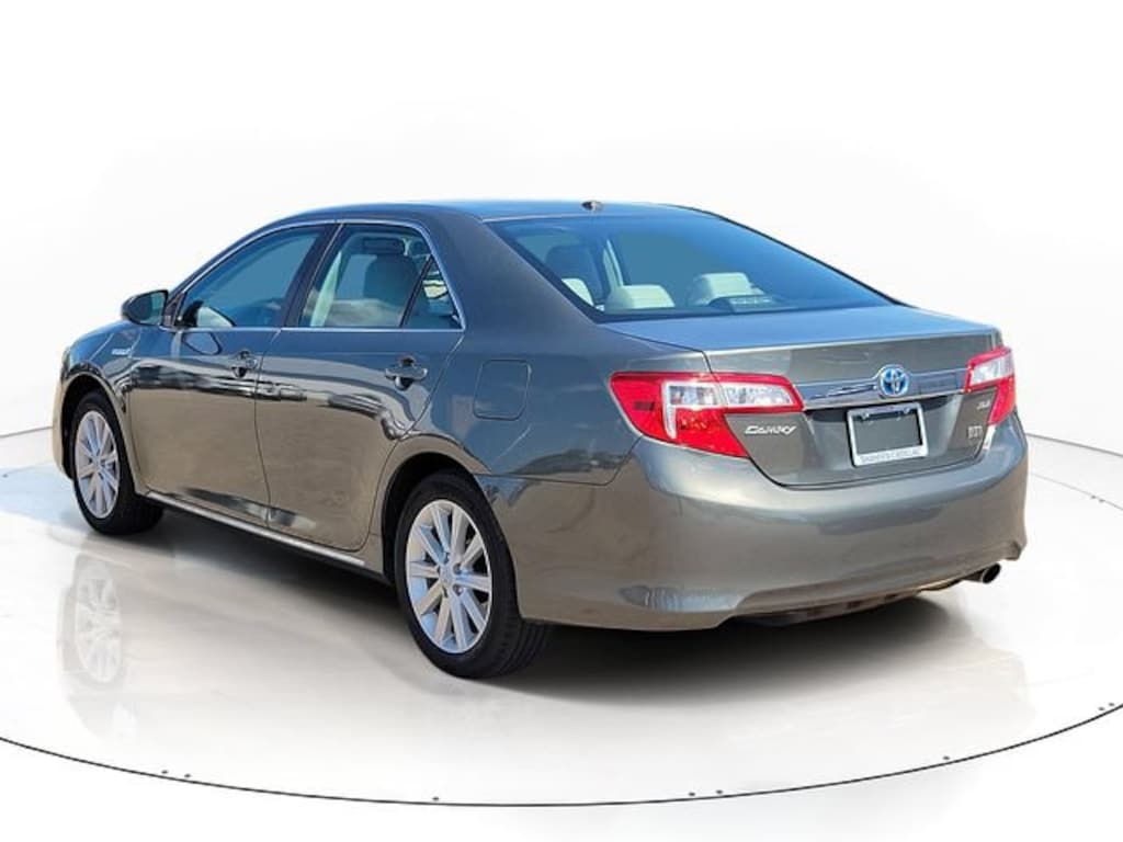Used 2012 Toyota Camry Hybrid XLE