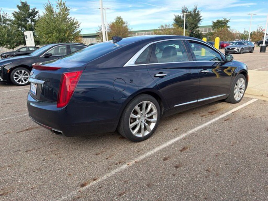 Used 2017 CADILLAC XTS Luxury Car