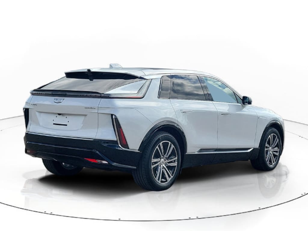 Certified 2024 CADILLAC LYRIQ Luxury 2 SUV