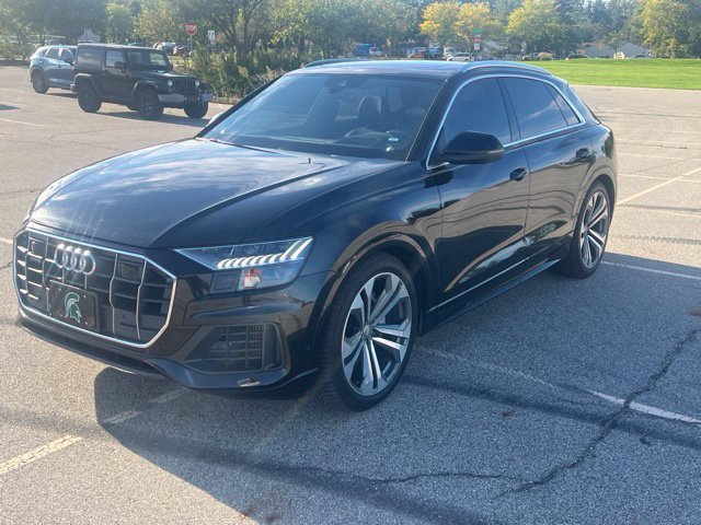  Audi Q8
