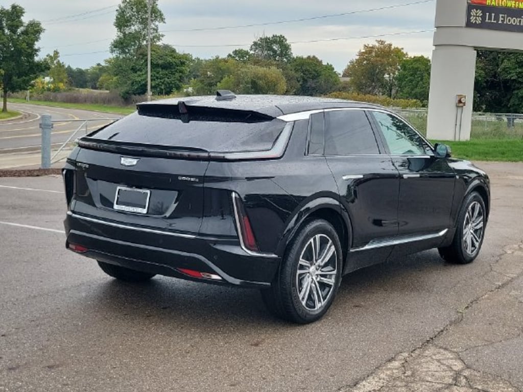 Certified 2024 CADILLAC LYRIQ Luxury 2 SUV