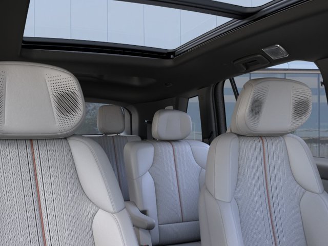 2027 Cadillac VISTIQ Luxury - Photo 24