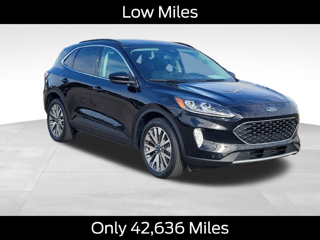 Used 2022 Ford Escape Titanium SUV