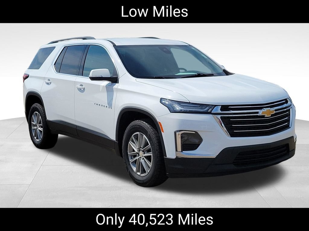 Used 2023 Chevrolet Traverse LT Cloth SUV