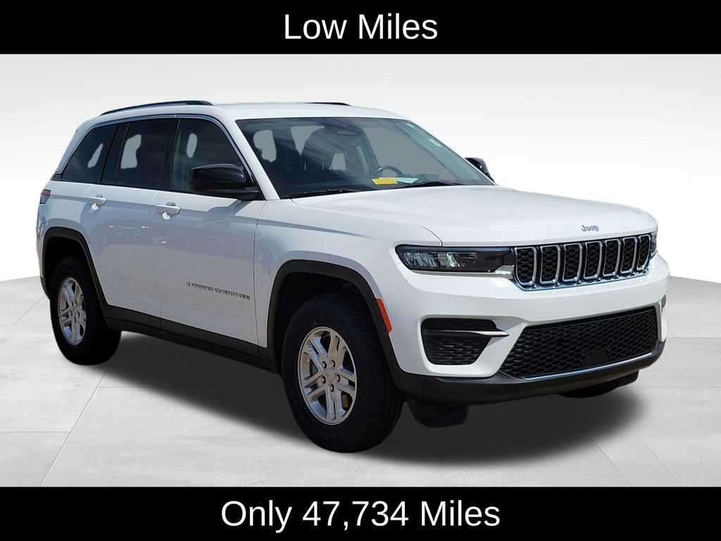 Used 2022 Jeep Grand Cherokee Laredo 4x4 SUV