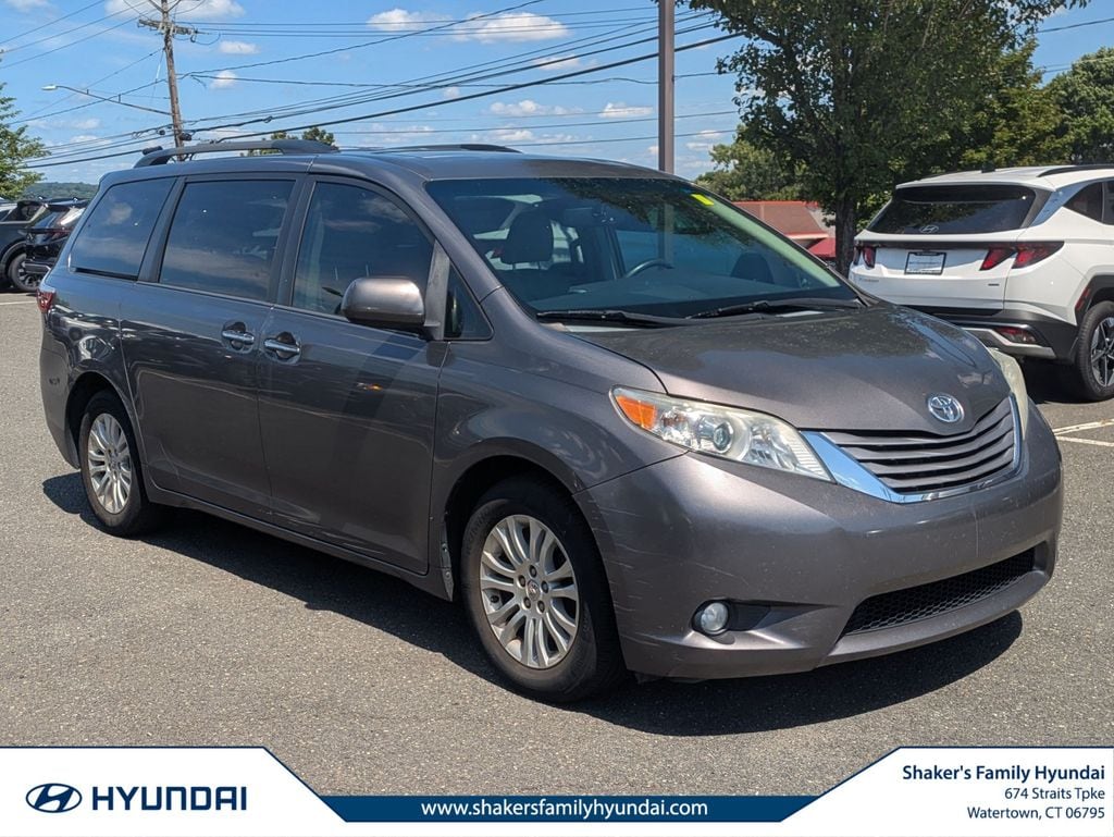 2016 Toyota Sienna