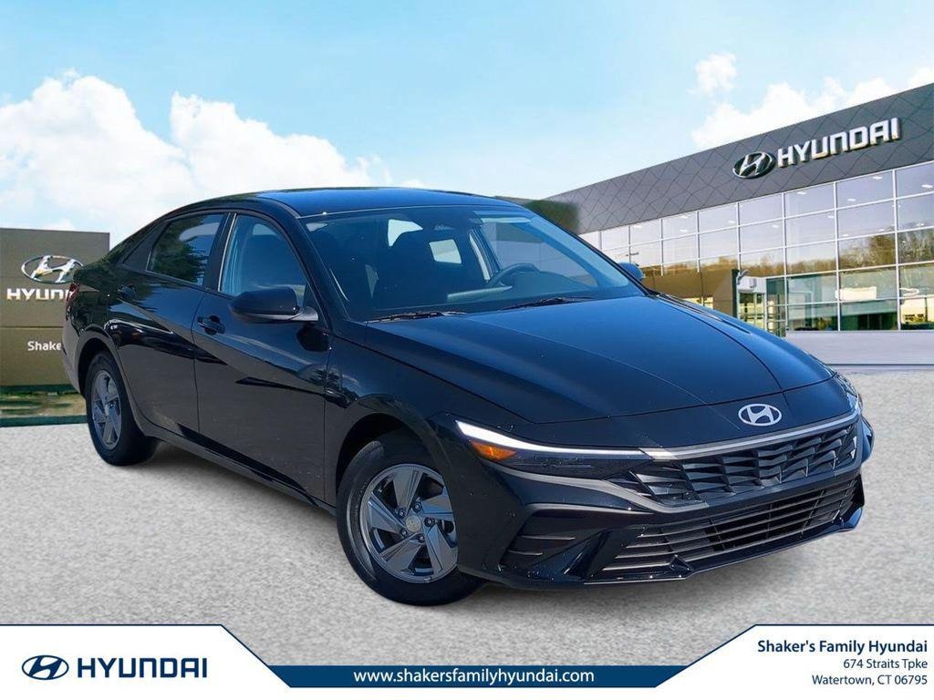New 2026 Hyundai Elantra SE Sedan