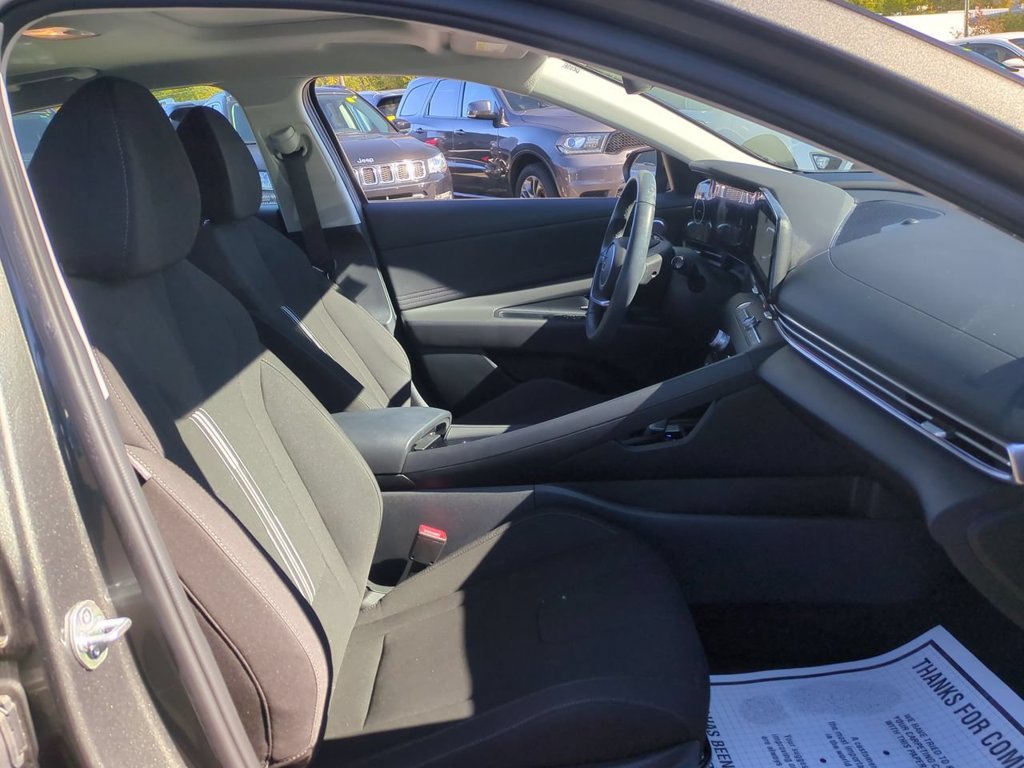 2024 Hyundai Elantra SEL - Photo 27