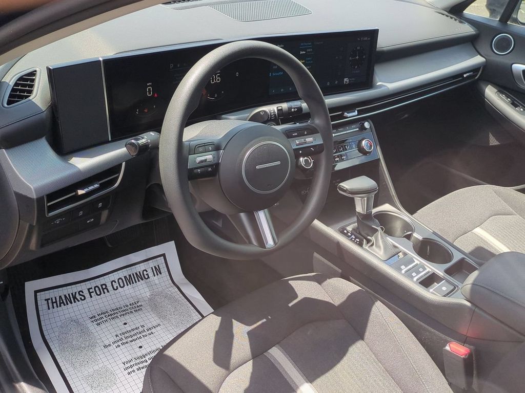 2026 Hyundai Sonata SE - Photo 12