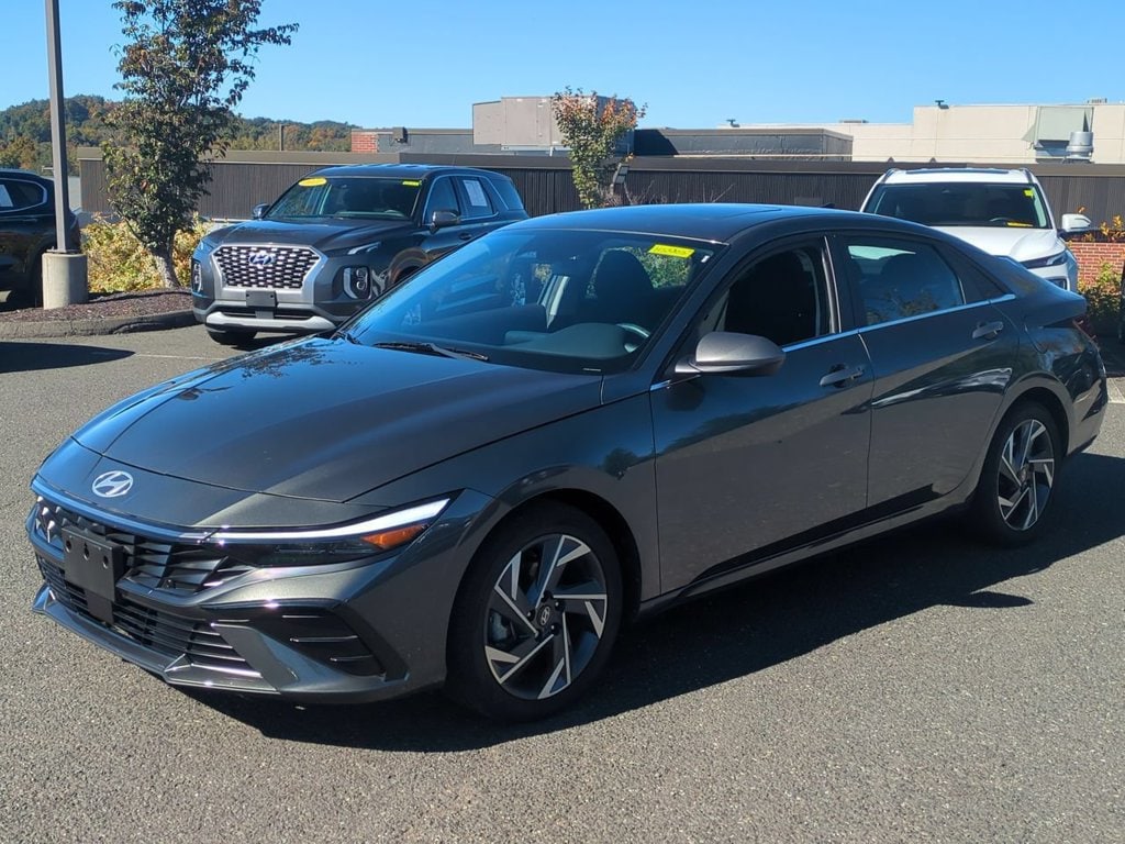 2024 Hyundai Elantra SEL - Photo 7