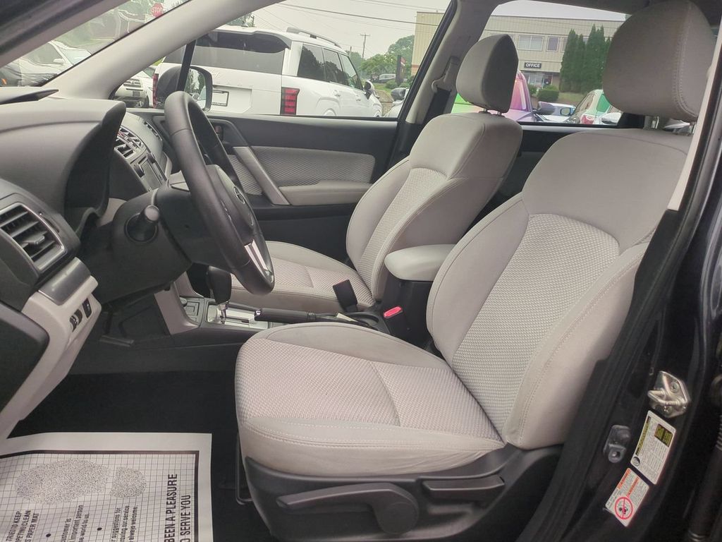 2017 Subaru Forester Base - Photo 20