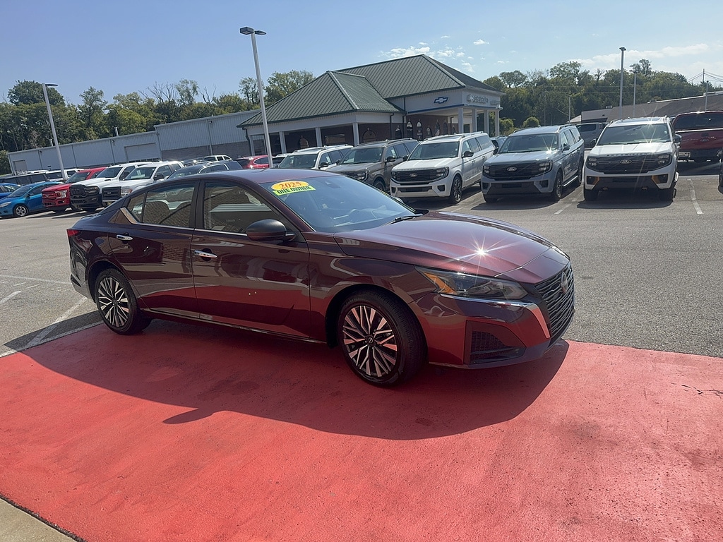 2025 Nissan Altima