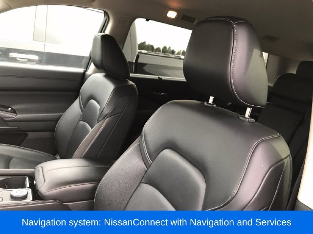 Used 2025 Nissan Pathfinder SL