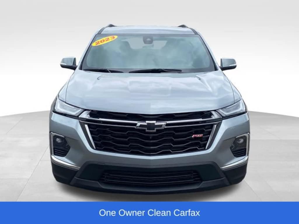 Used 2023 Chevrolet Traverse RS SUV