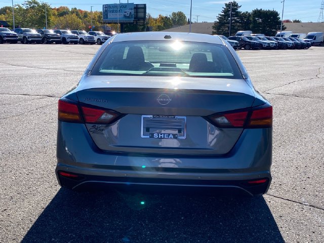 Used 2025 Nissan Altima SV