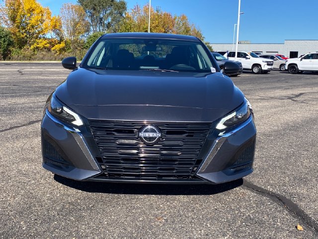 Used 2025 Nissan Altima SV