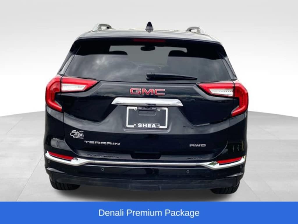 Used 2024 GMC Terrain Denali SUV