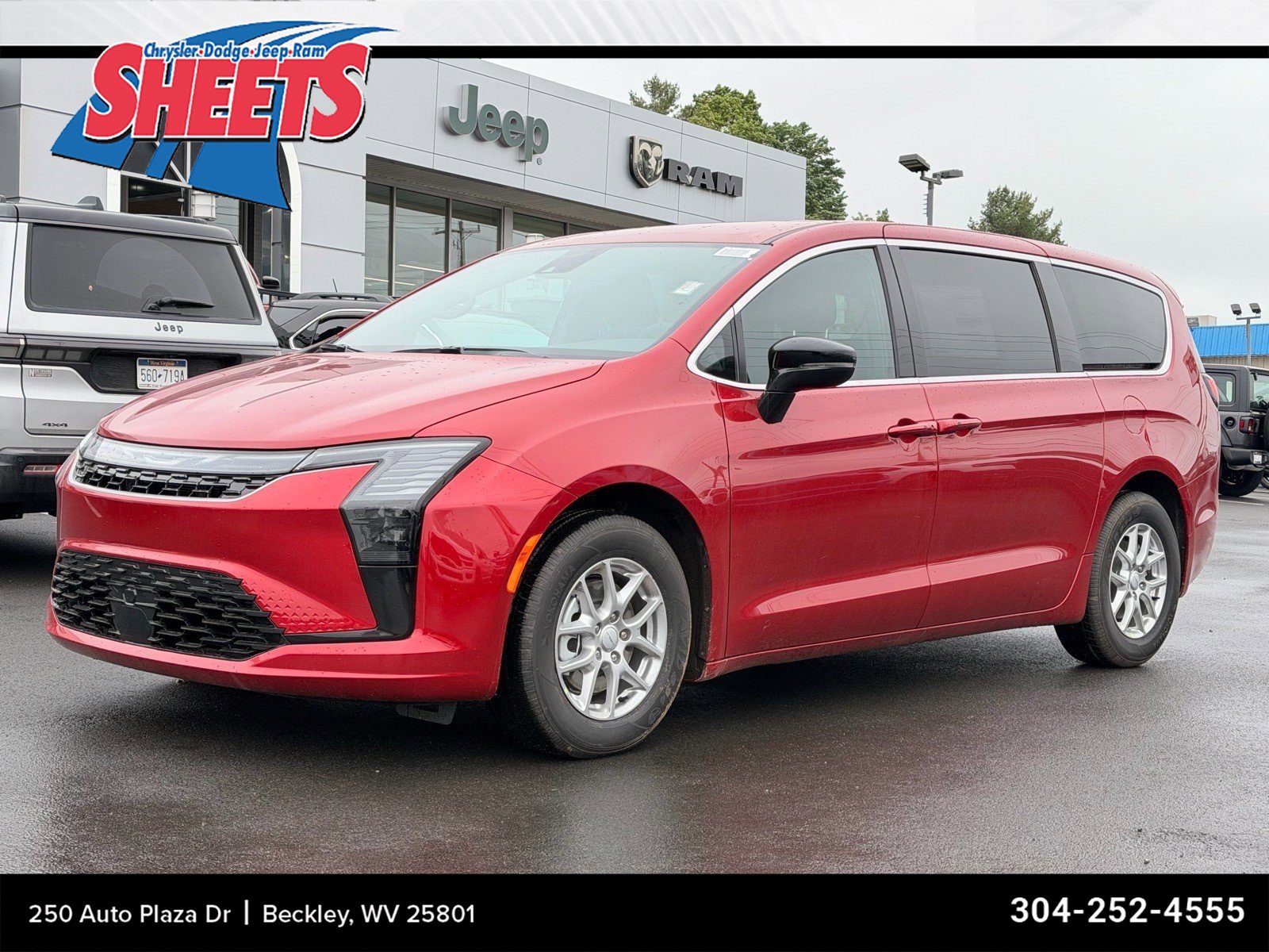 2027 Chrysler Pacifica Select
