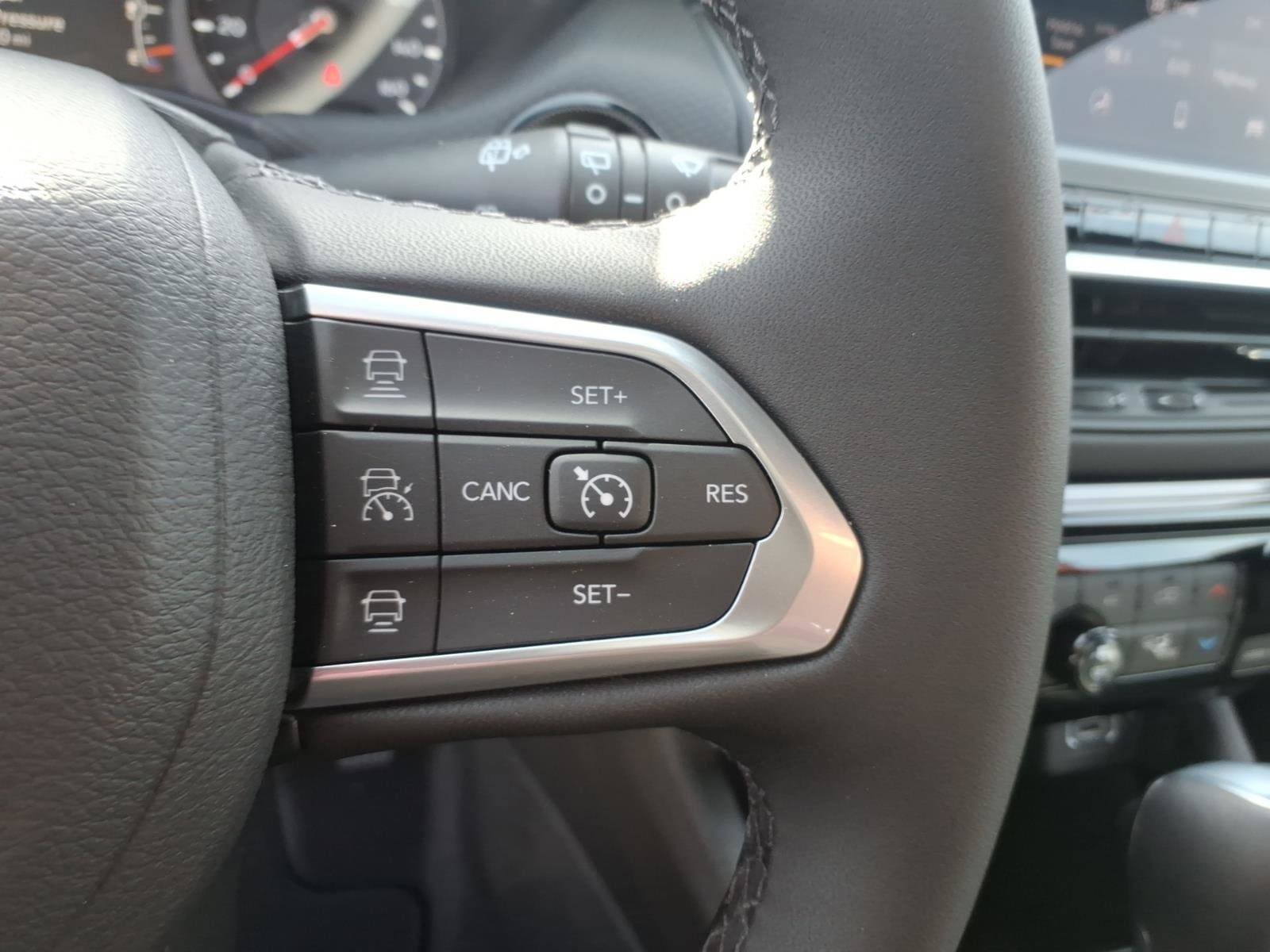 2026 Jeep Compass Latitude Altitude - Photo 10