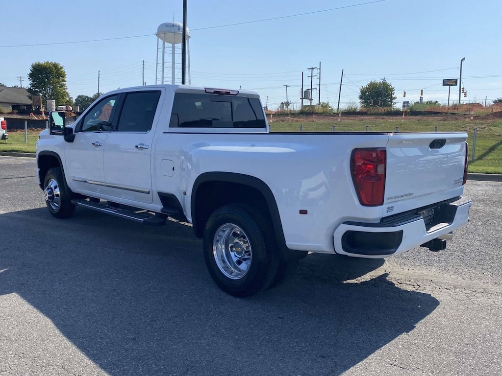 New 2026 Chevrolet Silverado 3500 HD High Country DRW Truck