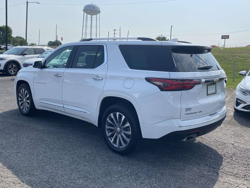 Used 2023 Chevrolet Traverse Premier SUV