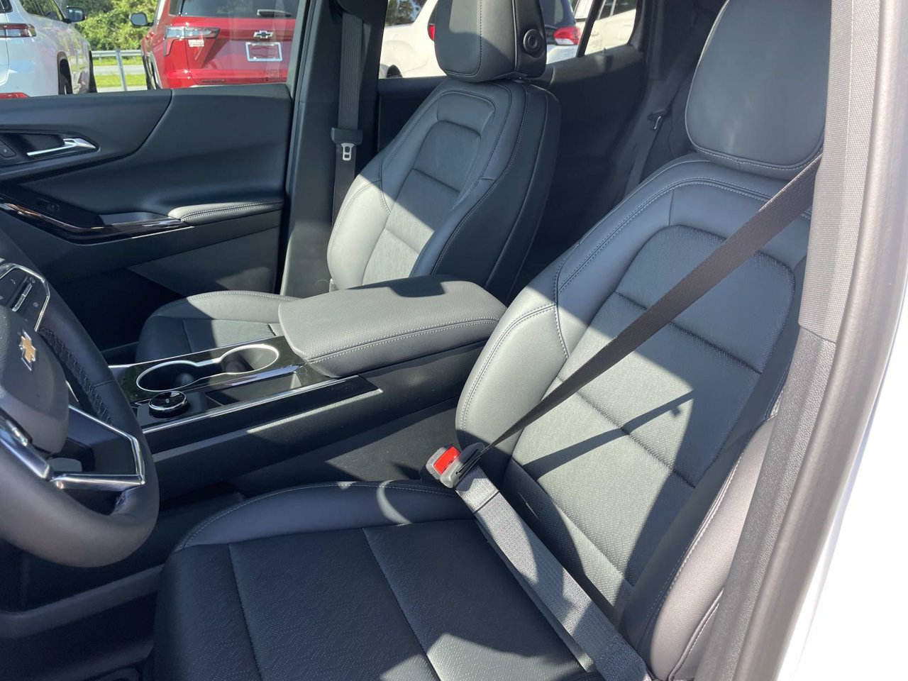 2027 Chevrolet Equinox LT - Photo 16