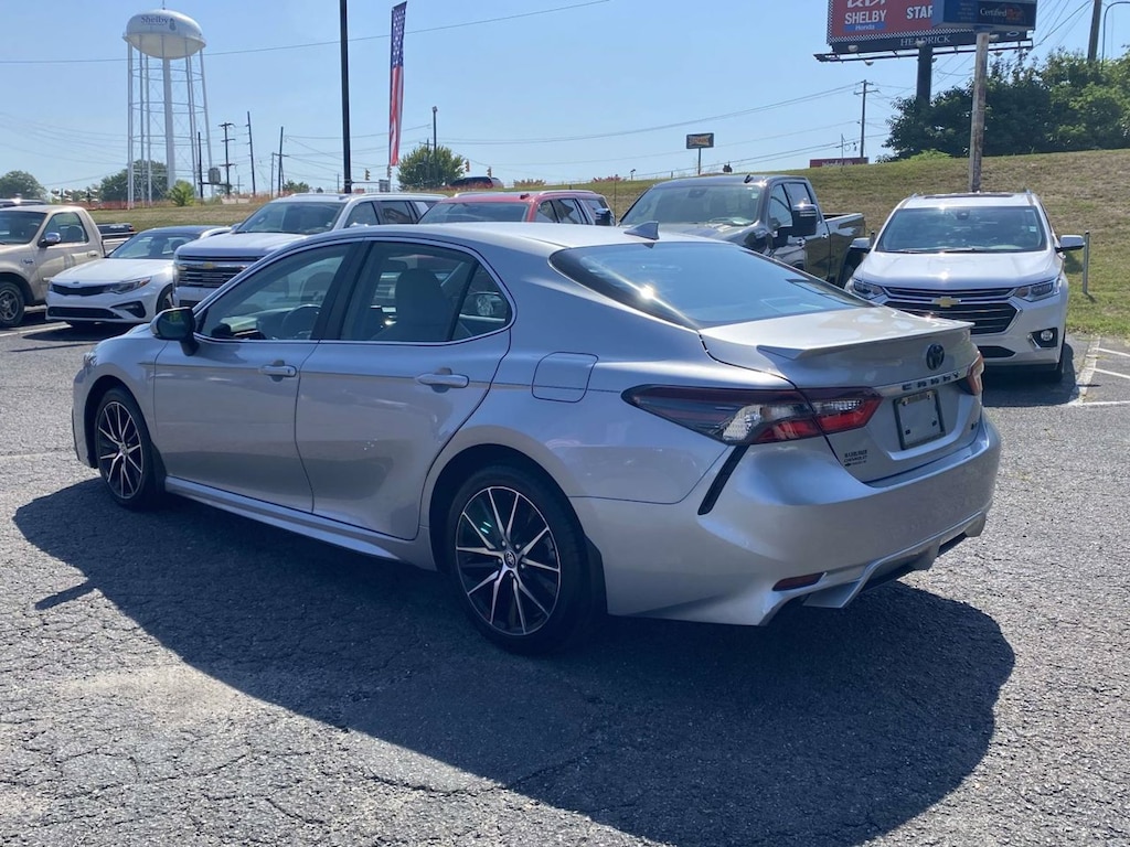 Used 2024 Toyota Camry SE