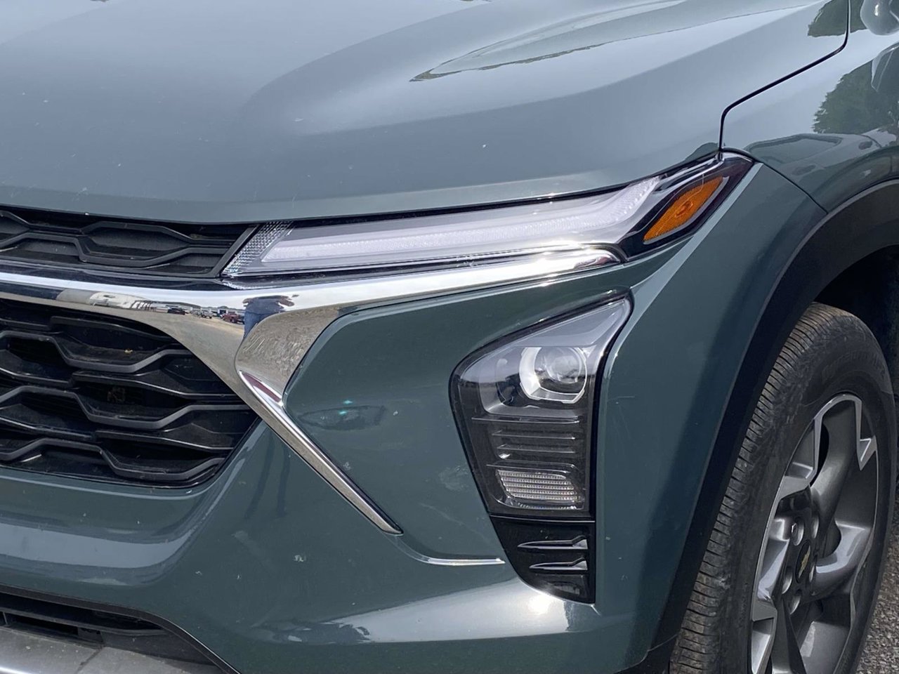 Used 2025 Chevrolet Trax LT SUV