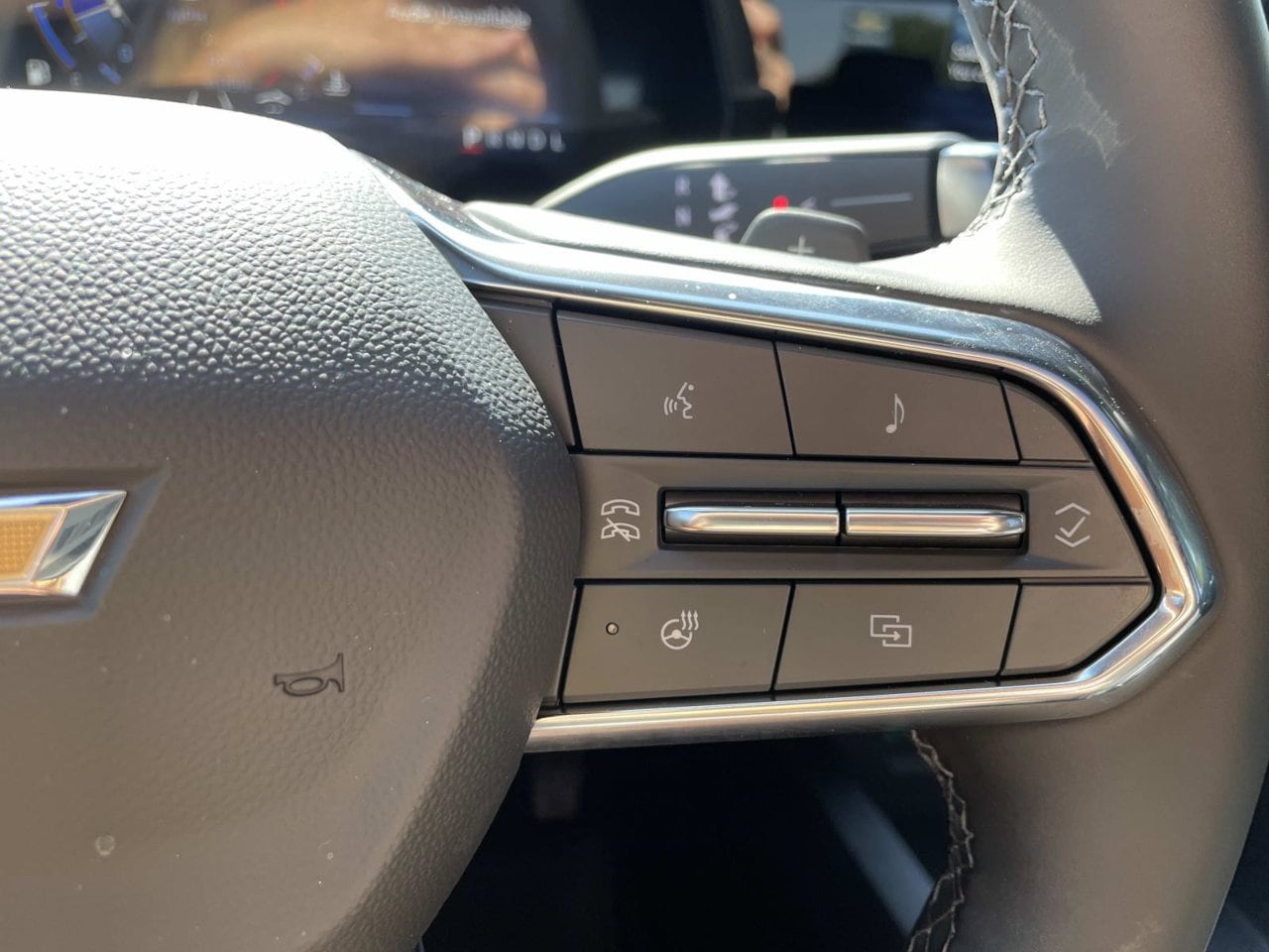 2027 Chevrolet Equinox LT - Photo 22