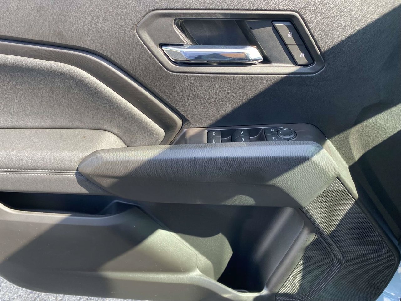 2026 Chevrolet Colorado LT - Photo 15