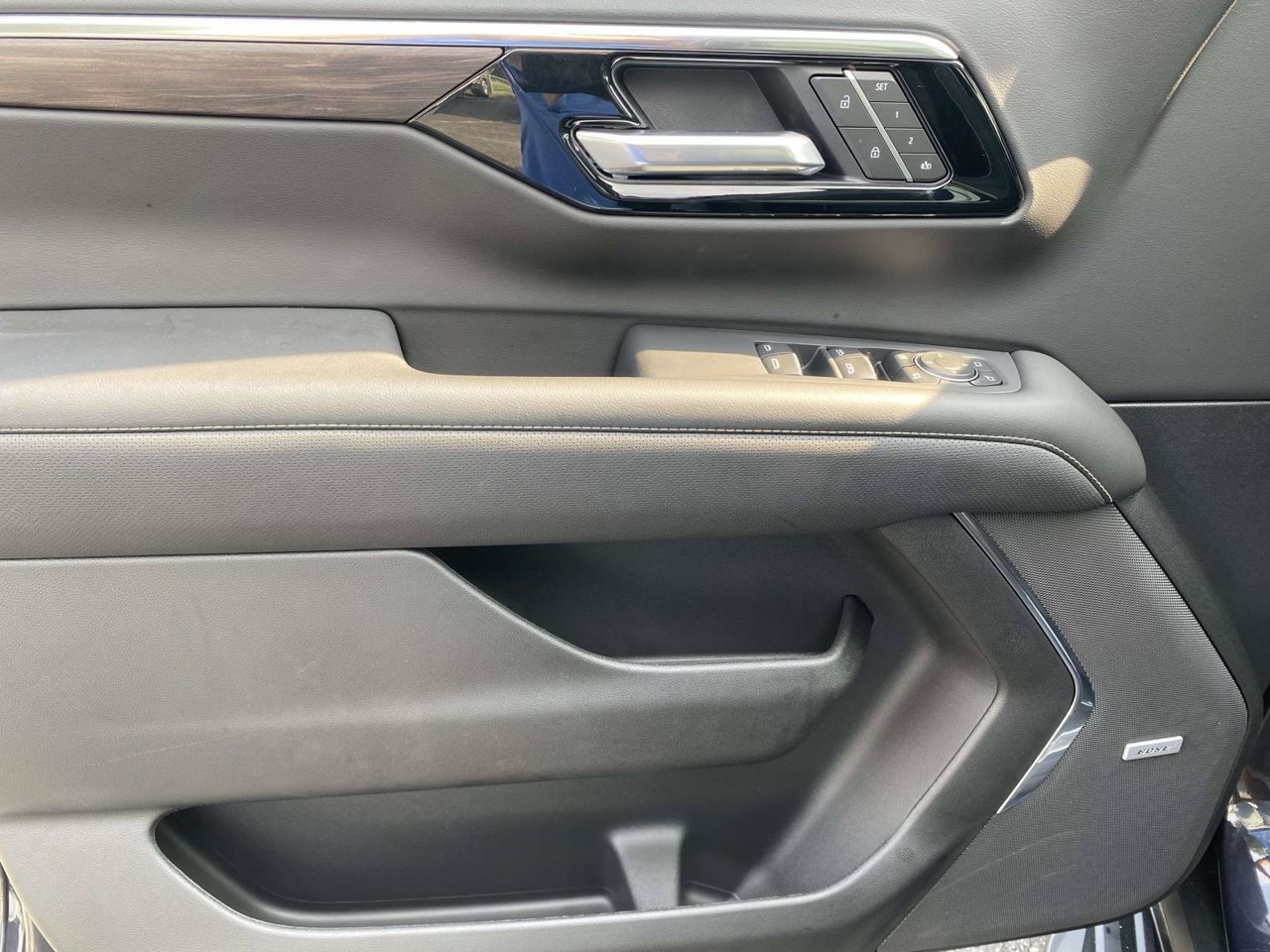 2026 Chevrolet Tahoe Premier - Photo 17
