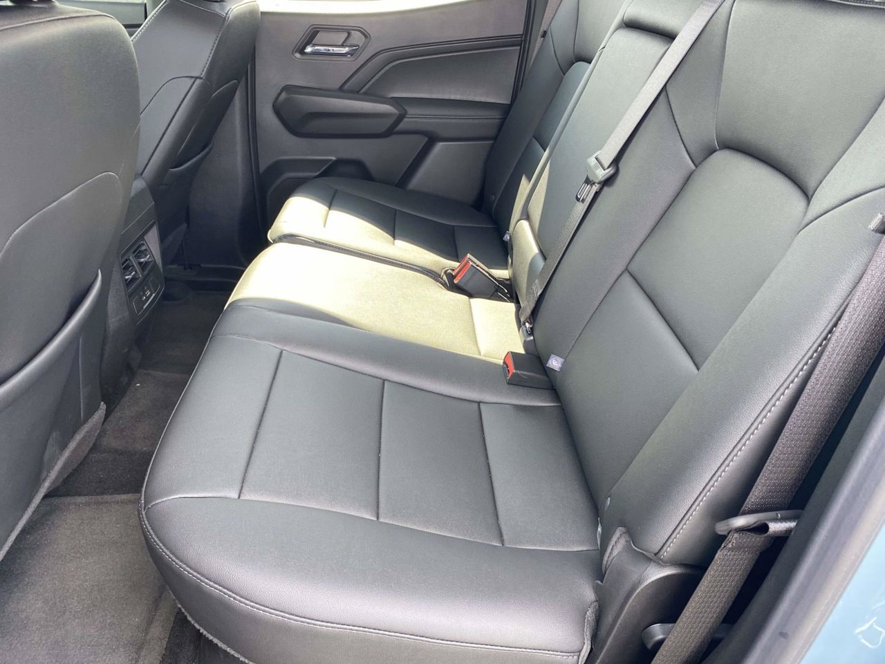 2026 Chevrolet Colorado LT - Photo 10