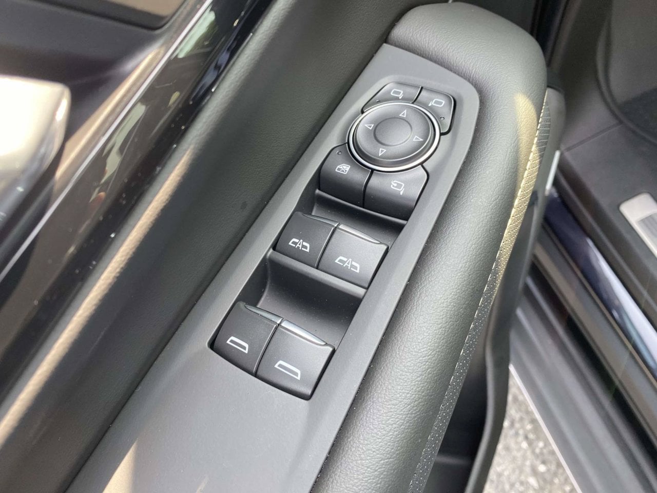 2026 Chevrolet Tahoe Premier - Photo 18