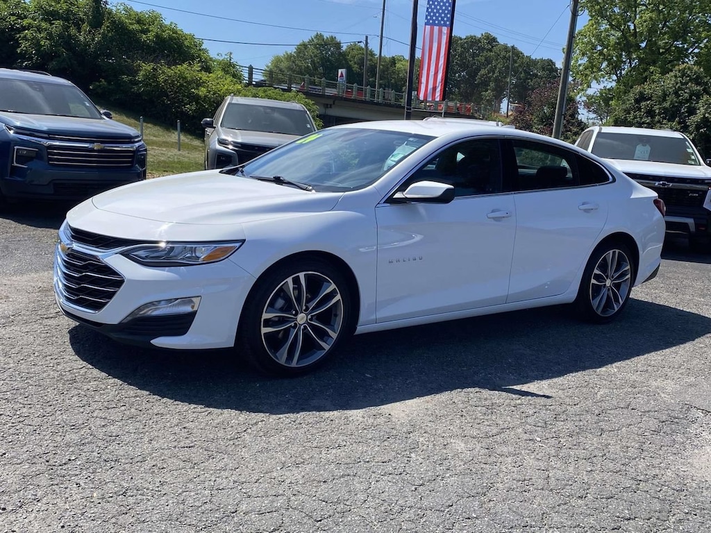 Used 2024 Chevrolet Malibu 2LT Car