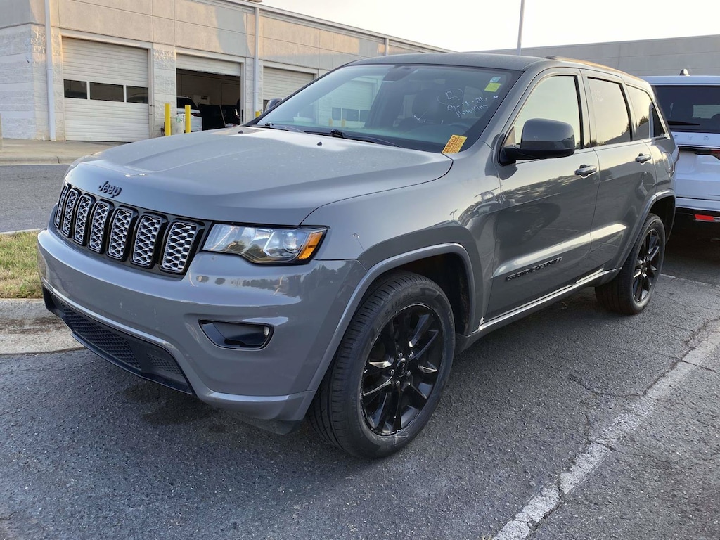 Used 2020 Jeep Grand Cherokee Altitude SUV