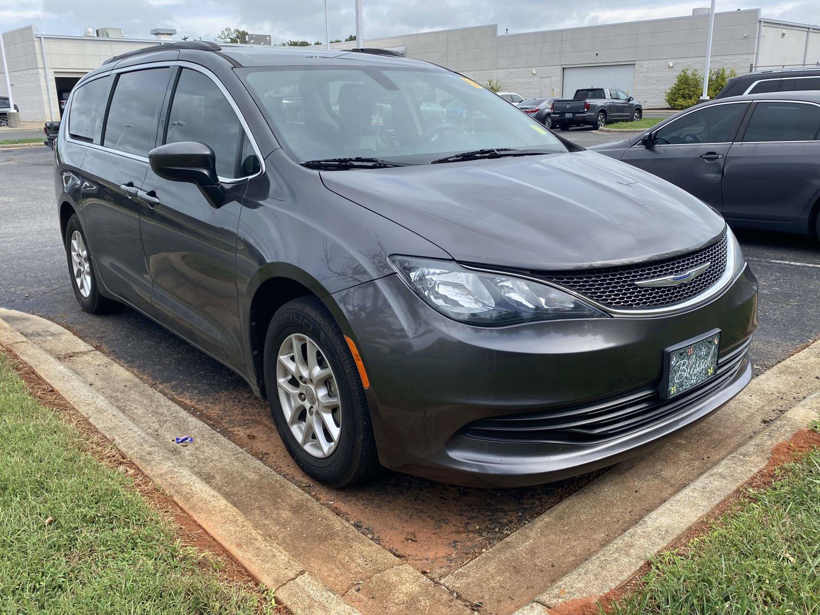 2020 Chrysler Voyager LXI Minivan/Van