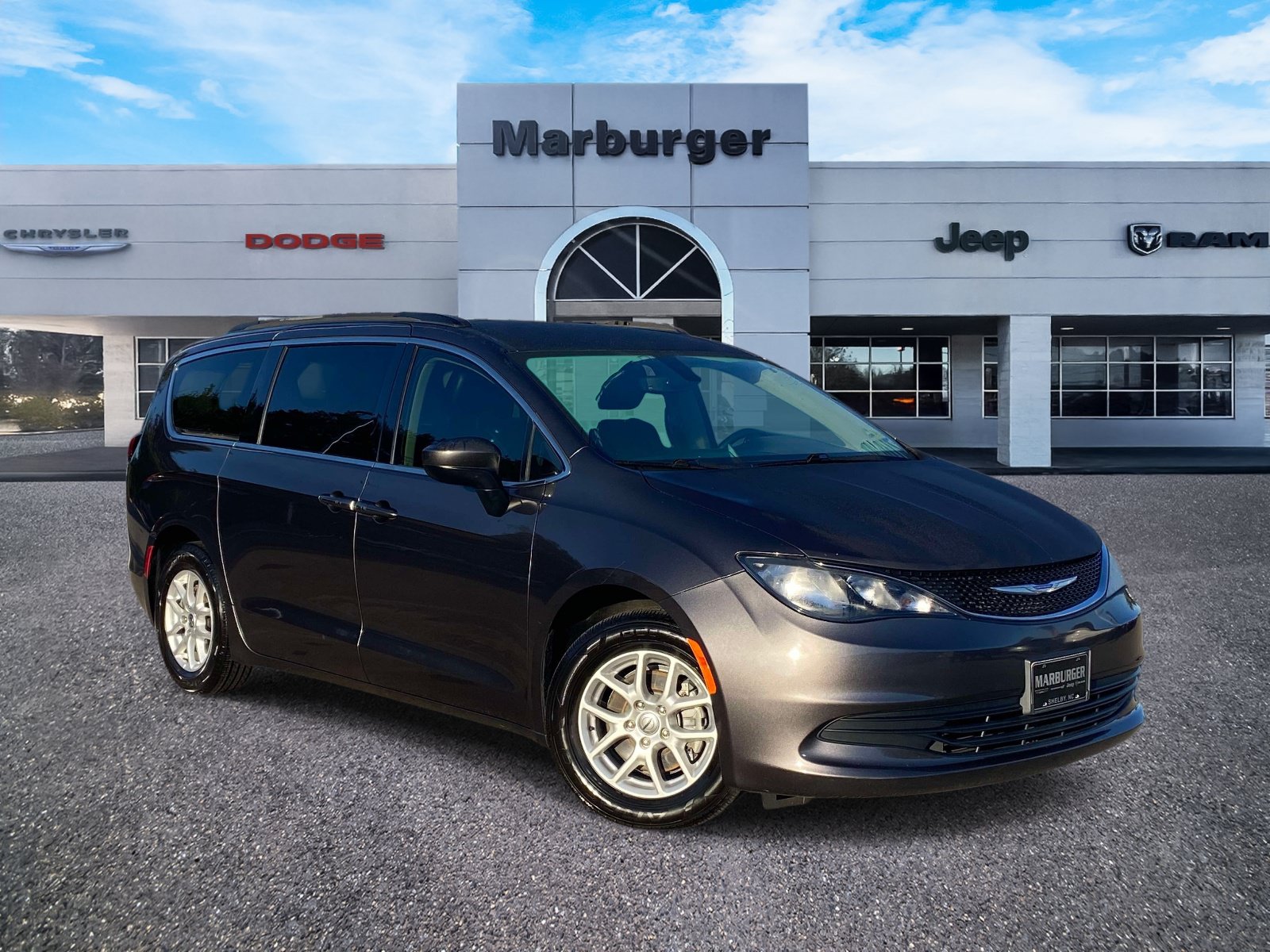 2020 Chrysler Voyager LXI