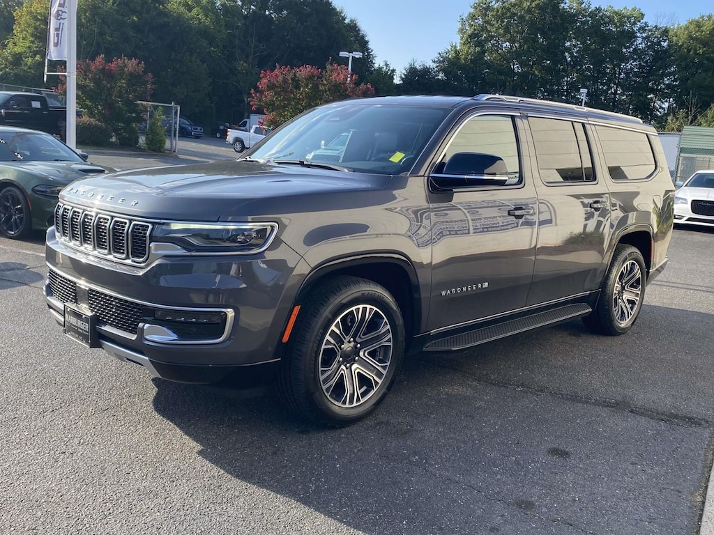 Used 2024 Jeep Wagoneer L Series II SUV