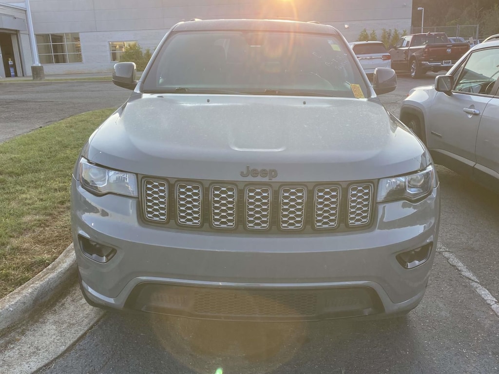 Used 2020 Jeep Grand Cherokee Altitude SUV