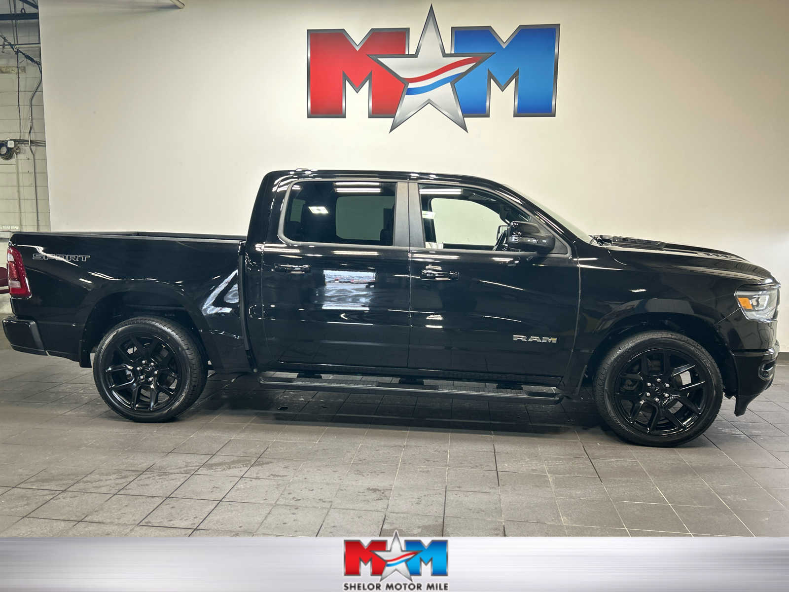 2023 RAM 1500 Pickup Laramie